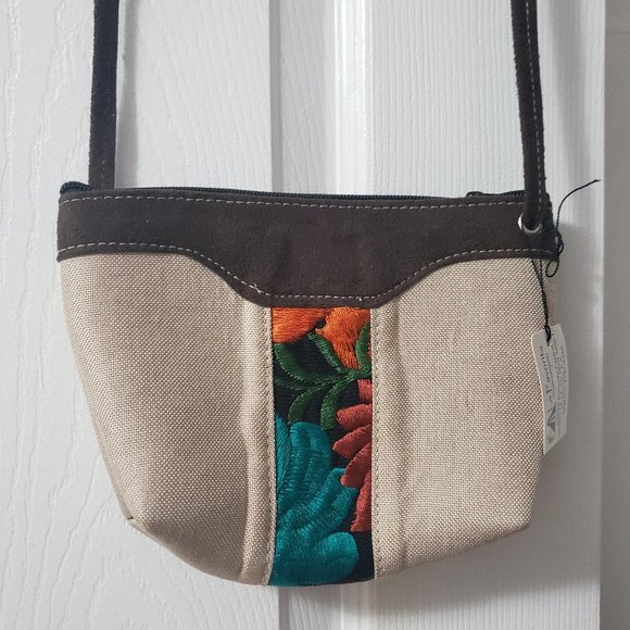NWT Handmade Embroidered Crossbody from Guatemala - Picture 2 of 7